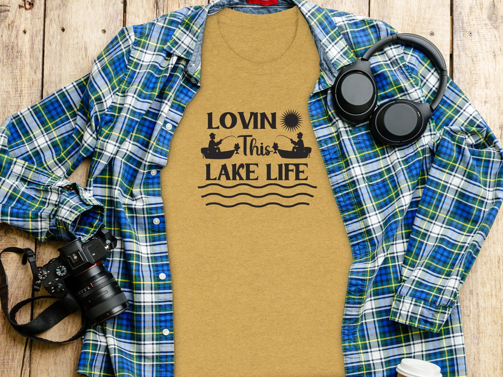 Lovin This Lake Life Fishing Lovers Graphic Design T-Shirt