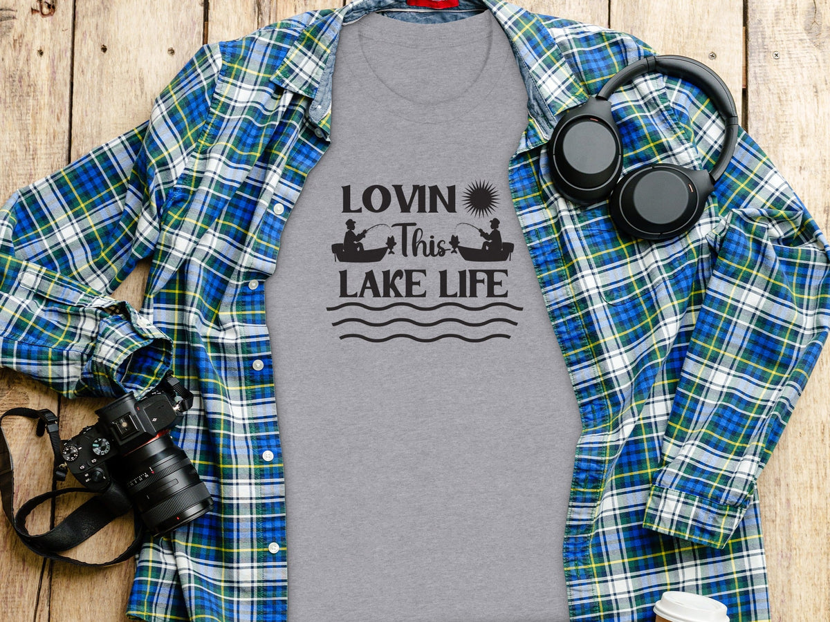 Lovin This Lake Life Fishing Lovers Graphic Design T-Shirt