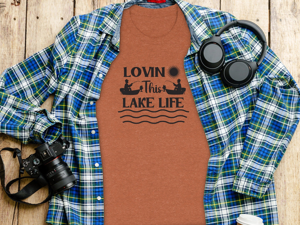 Lovin This Lake Life Fishing Lovers Graphic Design T-Shirt